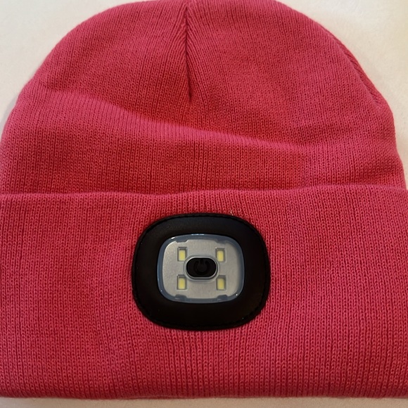Headlightz Beanie (Light your way while out and about) - Picture 4 of 6